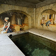 Overdekte wasplaats te Aiguines, Provence, Frankrijk
