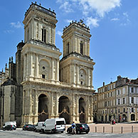 De kathedraal Sainte-Marie d'Auch te Auch, Gers, Pyreneeën, Frankrijk
