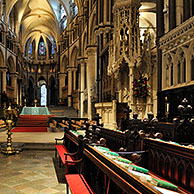 Koorgestoelte in de kathedraal van Canterbury, Kent, Engeland, UK
